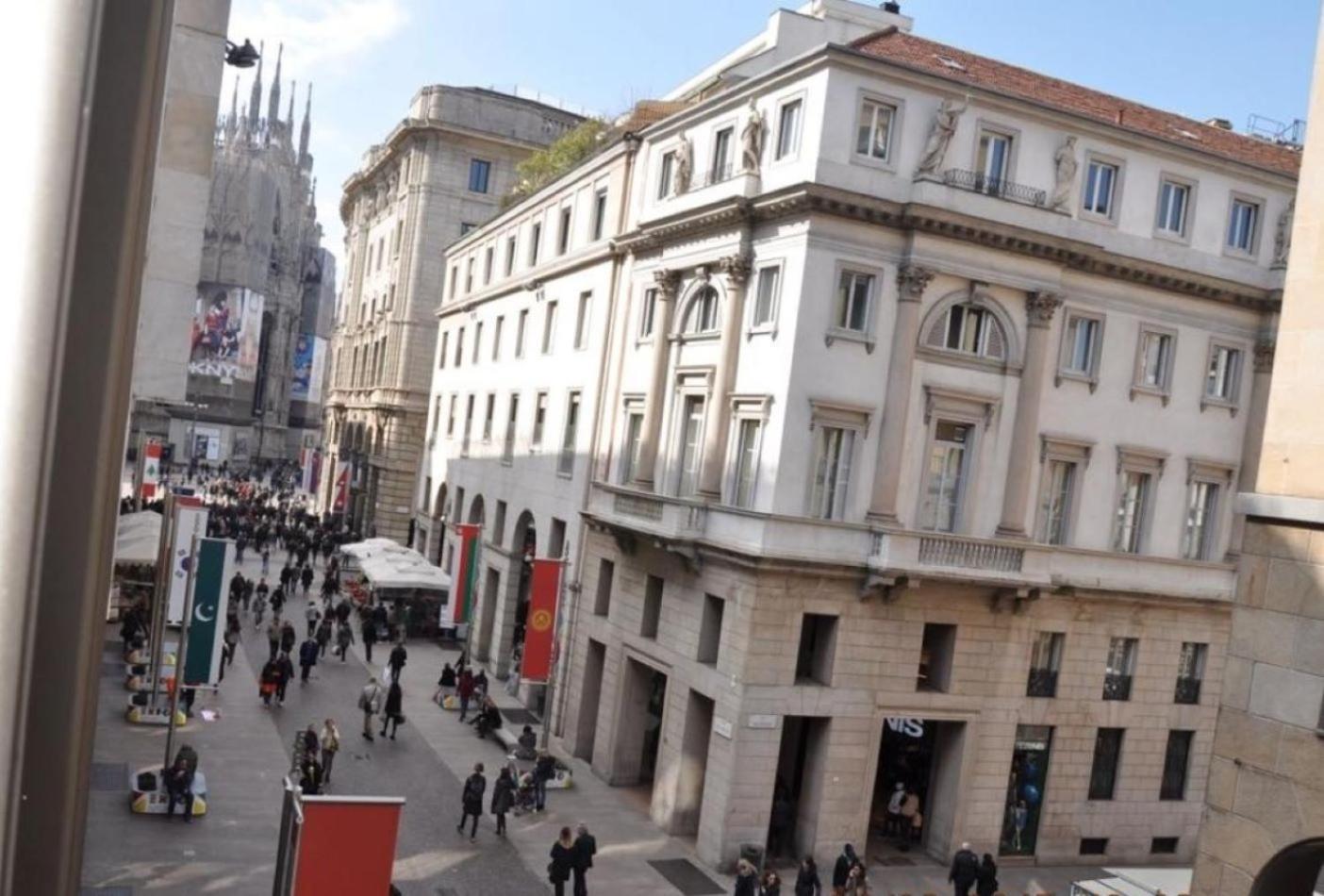 Duomo Intero Appartamento Милано Екстериор снимка