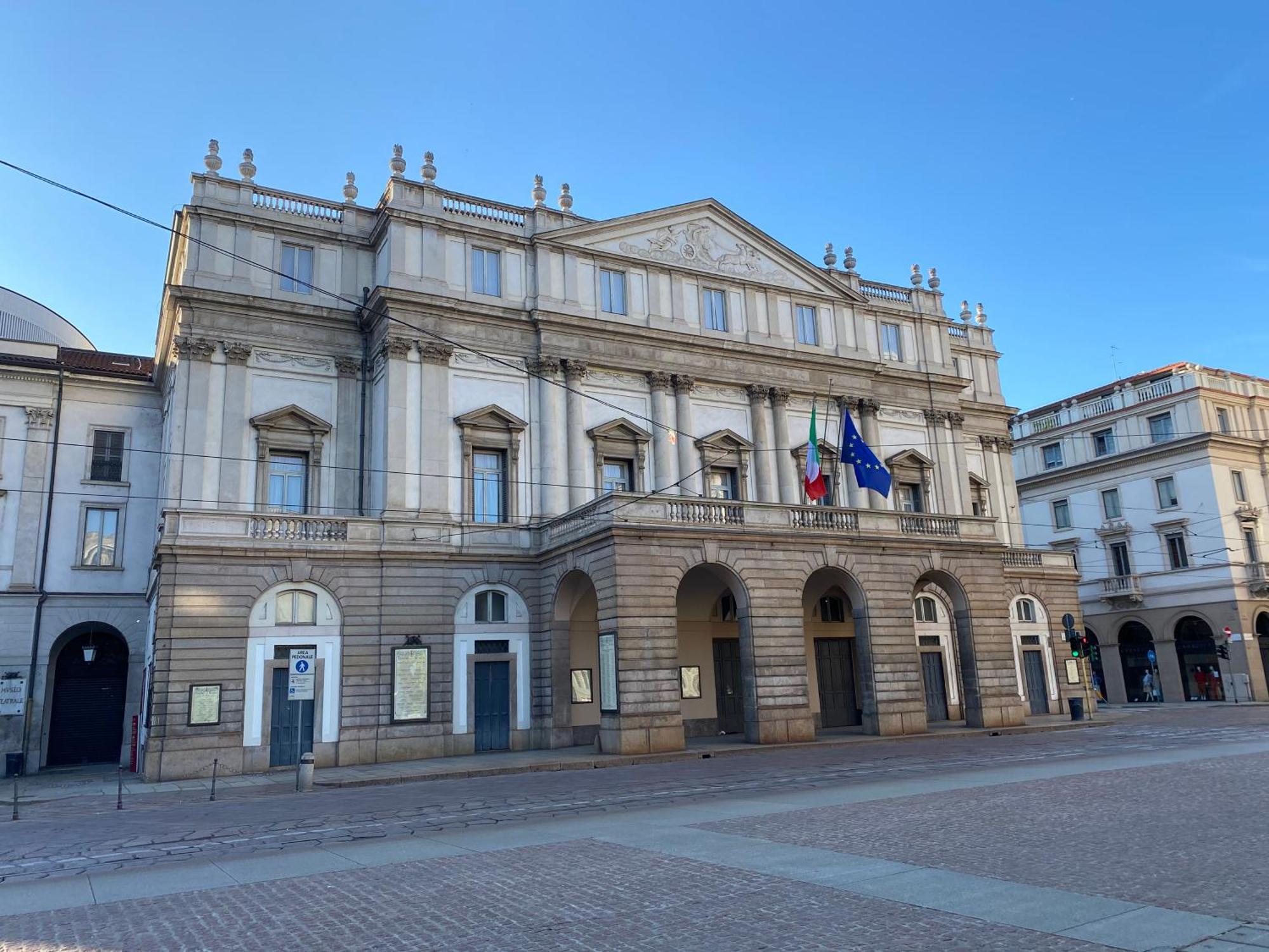 Duomo Intero Appartamento Милано Екстериор снимка